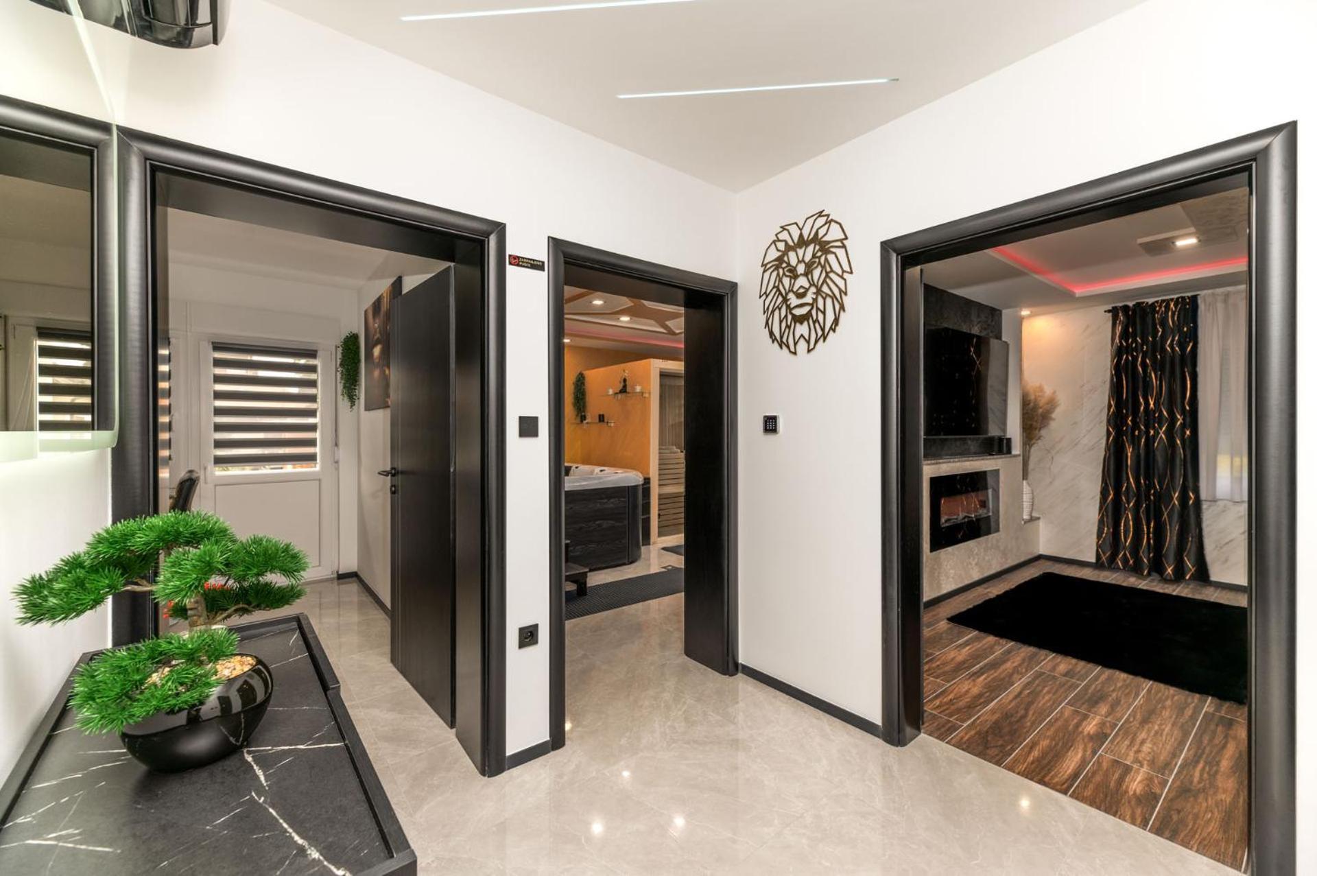 Lotus Wellness & Apartment